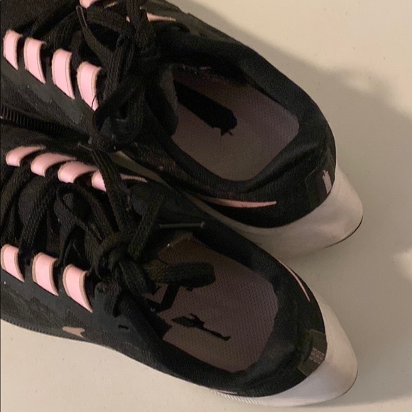 Nike Women's Black and Pink Running Shoes - Picture 2 of 3